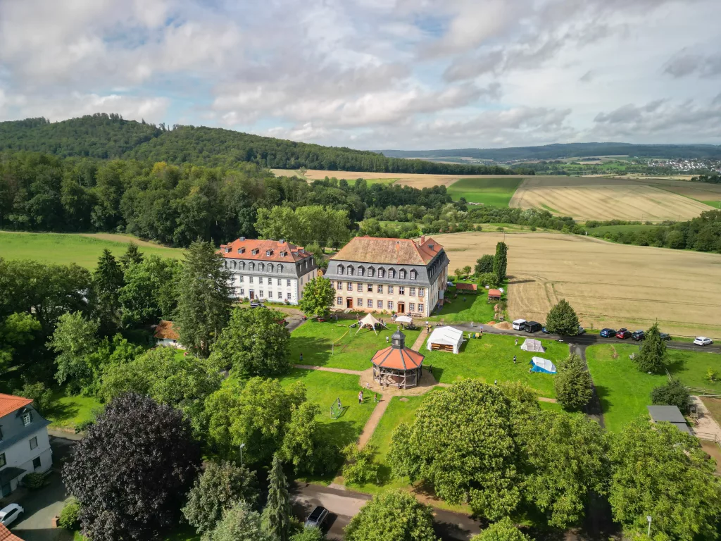 Stiftung der Sparkasse Oberhessen fördert Sanierungsarbeiten in der Lichtenburg